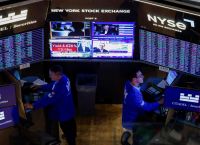 Wall Street: Το «πάρτι» των 1,5 τρισ. δολαρίων, η παγίδα του πληθωρισμού και η βόμβα στα ομόλογα