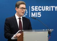 MI5: Ιράν και Ρωσία κλιμακώνουν τις επιχειρήσεις υβριδικού πολέμου στη Βρετανία