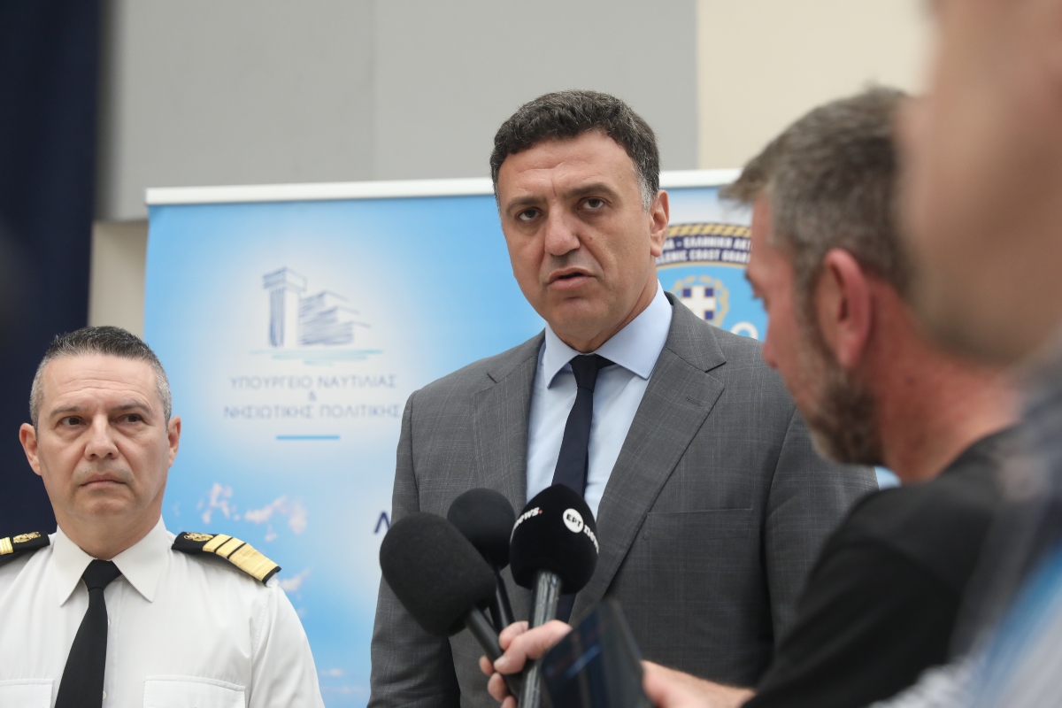 Κικίλιας: «Ό,τι εξαγγέλλουμε να γίνεται πράξη» – Επτά νέα ταχύπλοα στη μάχη των συνόρων