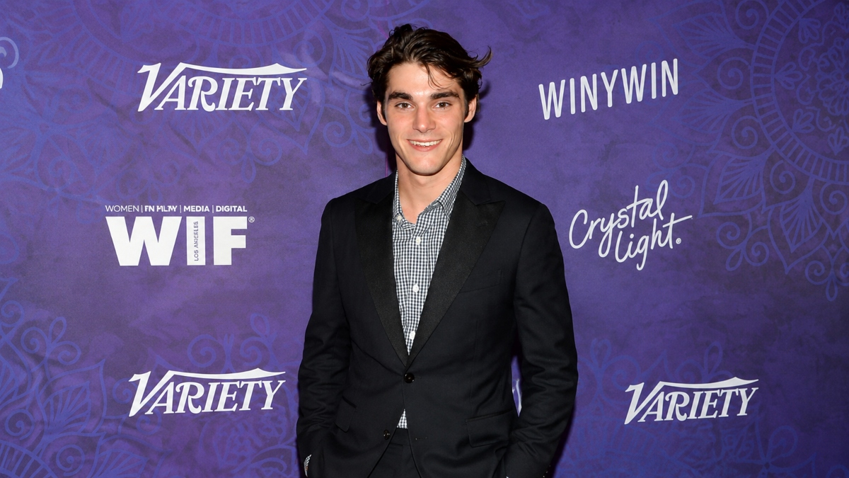 Πέθανε στα 34 του ο RJ Mitte του Breaking Bad – Θλίψη για τον τηλεοπτικό γιο του Μπράιαν Κράνστον