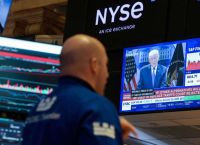 Συναγερμός στη Wall Street: Το ξεπούλημα που μπορεί να «φρενάρει» τη Fed και τα επιτόκια