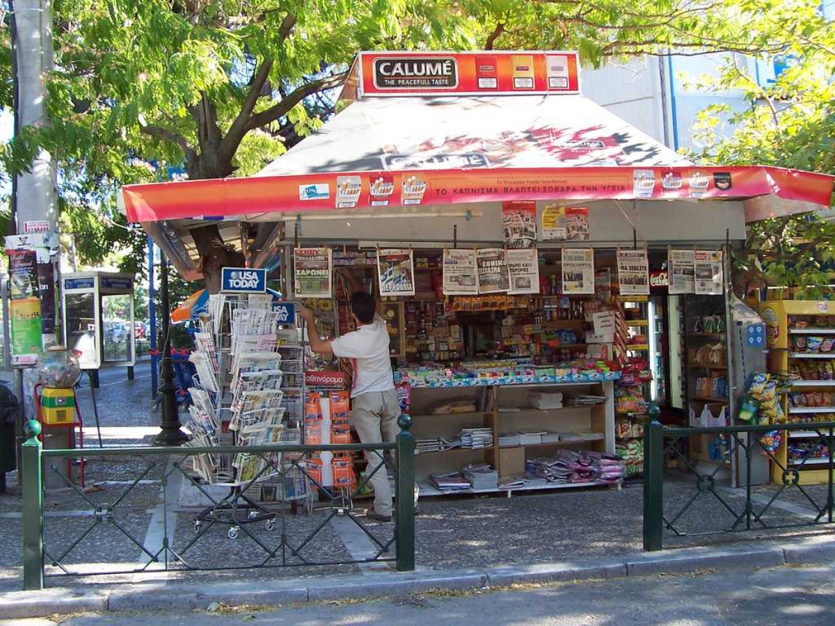 Φωτογραφική ρύθμιση απαγορεύει διαφημίσεις στα περίπτερα – Ποιος ωφελείται