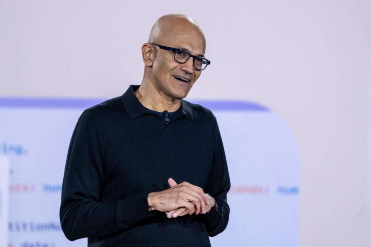 Η Microsoft πατάει «φρένο» στην AI: «Το γάλα ελέγχεται περισσότερο» – Ποιος θα πληρώνει τις ζημιές;