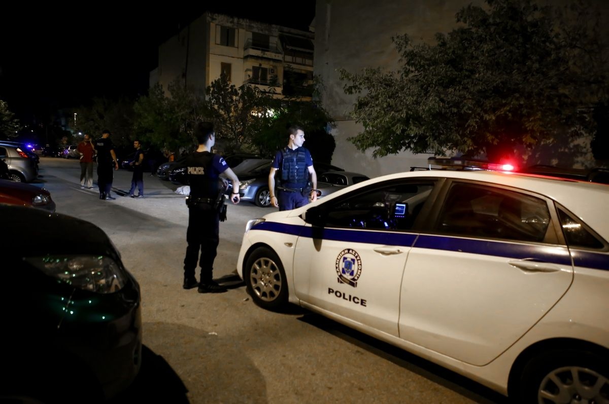 Γλυφάδα: Βίντεο ντοκουμέντο με τον 46χρονο ένστολο – Κάλυψε με ταινίες τους ανιχνευτές πυρασφάλειας