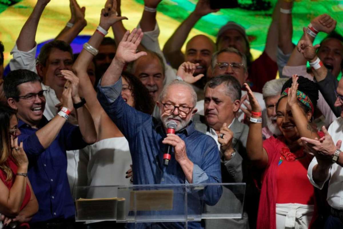 Βραζιλία: Ο Λούλα νίκησε τον Μπολσονάρου και ανατρέπει τα σχέδια Τραμπ για τη Λατινική Αμερική