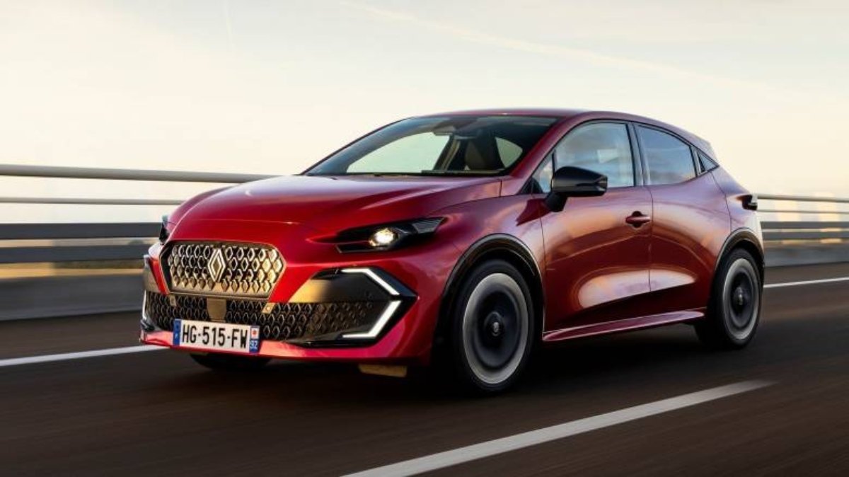 Renault: Πάνω από 10 δισ. ευρώ για ηλεκτρικά οχήματα στη Γαλλία ως το 2034