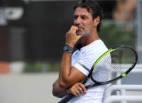 Ο γκουρού του τένις Πατρίκ Μουράτογλου επενδύει στα αρωματισμένα νερά – Η Waterdrop στην Ελλάδα