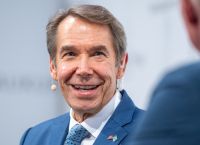 Jeff Koons: Σε δημοπρασία έργα τέχνης 100 εκατ. δολαρίων
