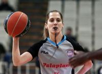 Βάσω Τσαρούχα: Η πρώτη γυναίκα διαιτητής σε αγώνα Euroleague στο επίκεντρο ενός σκανδάλου