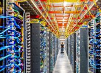 «Πόλεμος» δισεκατομμυρίων για την AI – Schneider, Siemens και ABB μοιράζουν την Ευρώπη στα τρία