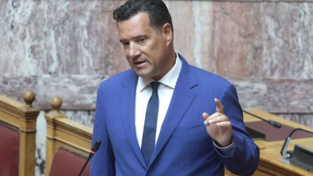 Άδωνις κατά Ζωής: «Σε ποιον άλλον εργοδότη δίνονται τόσες αναβολές;» — Πίεση για την Καρακίτσου