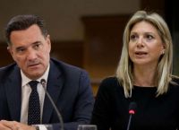 Άδωνις σε Καρυστιανού: «Δείξτε το χαρτί του ΙΣΘ» – Νέα κόντρα για τον έλεγχο στο ιατρείο