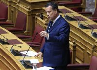 Άδωνις σε Έξαρχο: «Πολιτικά ανέντιμο να υπόσχεσαι όσα δεν γίνονται» – Η μάχη για τη Λευκάδα