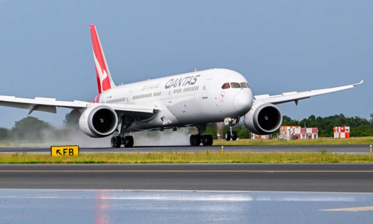Σοκ σε πτήση της Qantas: Κοριοί «επιτέθηκαν» σε επιβάτες – Καθηλώθηκε Boeing στη Ρώμη!