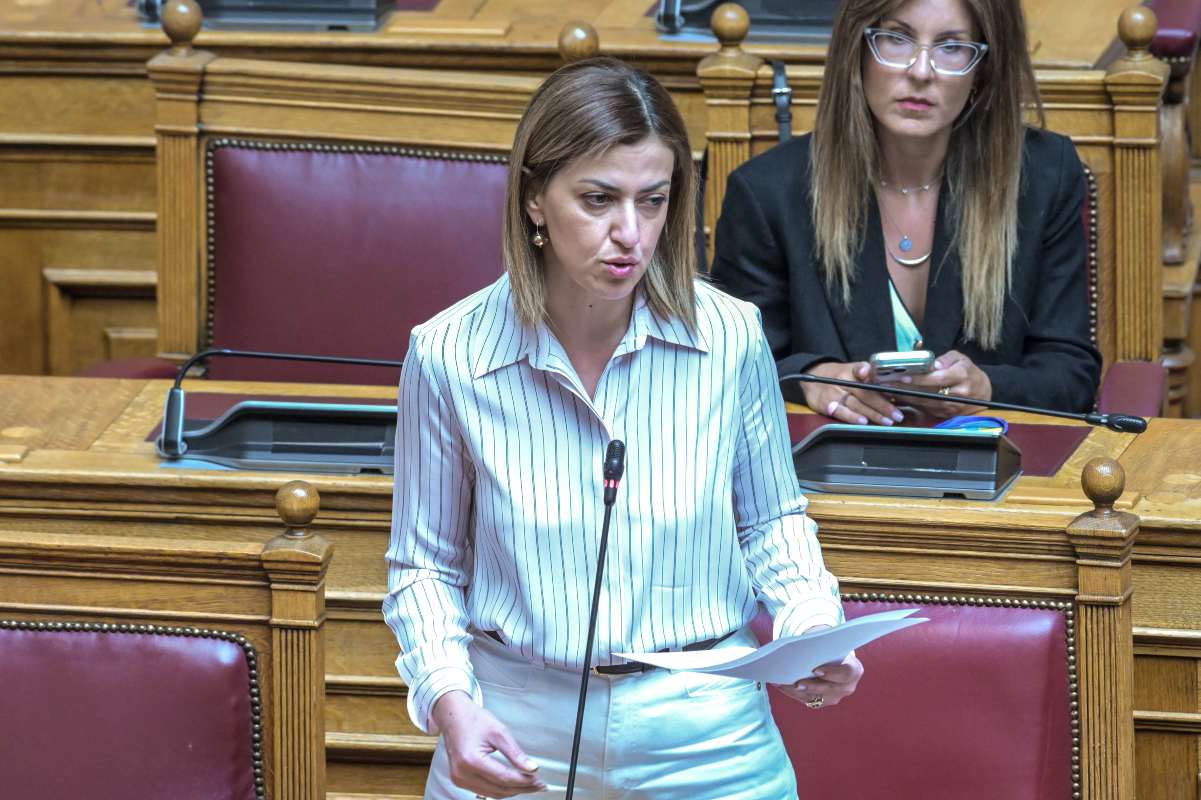 Αγαπηδάκη: Ποιος παίζει με το «Προλαμβάνω»; Η σύγκρουση με το ΠΑΣΟΚ και η απάντηση για τα χρήματα στην ΕΟΚ
