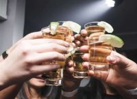 Μελίσσια: Συνελήφθη υπεύθυνη μπαρ που σέρβιρε αλκοόλ σε ανήλικους – Τι προέκυψε από την αστυνομική έρευνα