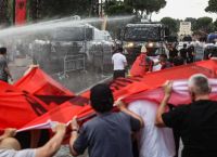 Αλβανία: «Σταματήστε τη βία κατά των φοιτητών» – Πορεία μπροστά από το Πολυτεχνείο των Τιράνων
