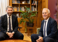 ΠΑΣΟΚ: Ο Ανδρουλάκης βάζει Αποστολάκη στην Κ.Ο. – «Πηγαίνω κόντρα στο κύμα, δεν το φοβάμαι»