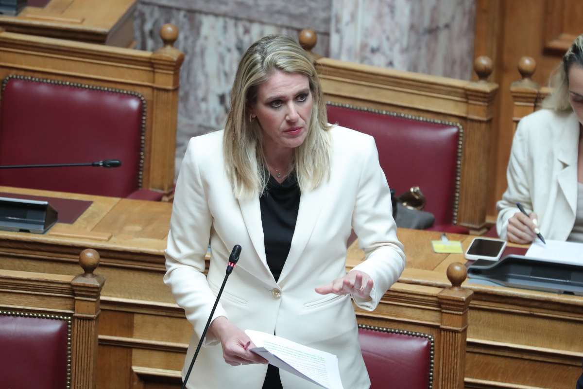 Ευθυμίου για το 25%: «Δήλωση αξιοπρέπειας» Μητσοτάκη — Επιμένει στην αυτοδυναμία