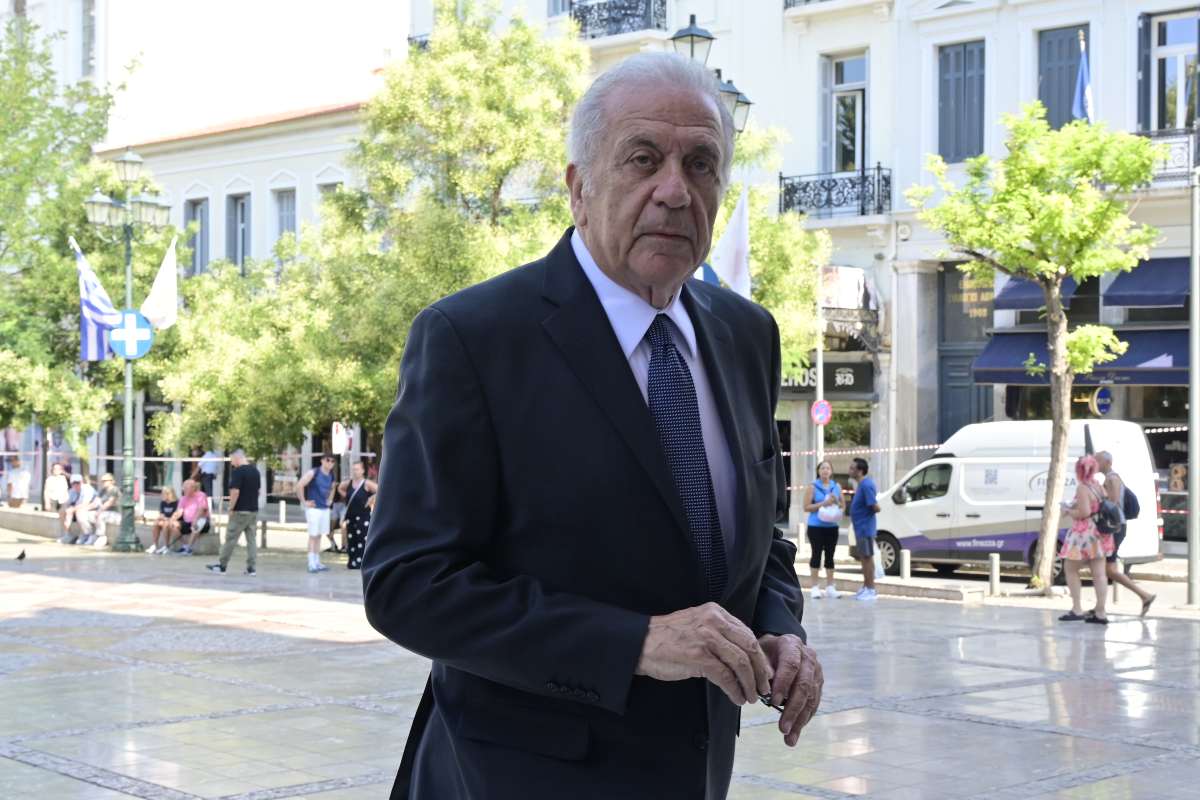 Βόμβα Αβραμόπουλου για συγκυβέρνηση με Τσίπρα: «Με τη Δεξιά συνεργάστηκε, στην Κεντροδεξιά θα κολλήσει;»