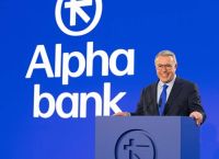 Alpha Bank: Κέρδη 779 εκατ. και ρεκόρ 9ετίας – Η στρατηγική Ψάλτη που ανεβάζει τον πήχη για το 2030