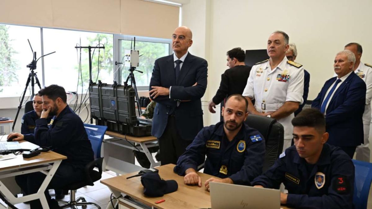 Δένδιας: Μαζική παραγωγή του «Πυρπολητή» – Πρωτοπορία στα αυτόνομα συστήματα έως το 2030