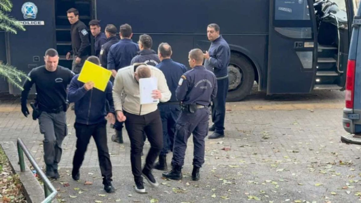 Ράγισαν καρδιές στο Εφετείο για τον Άλκη Καμπανό: «Δικαίωση για το παιδί μου» – Ξανά στο εδώλιο οι 12