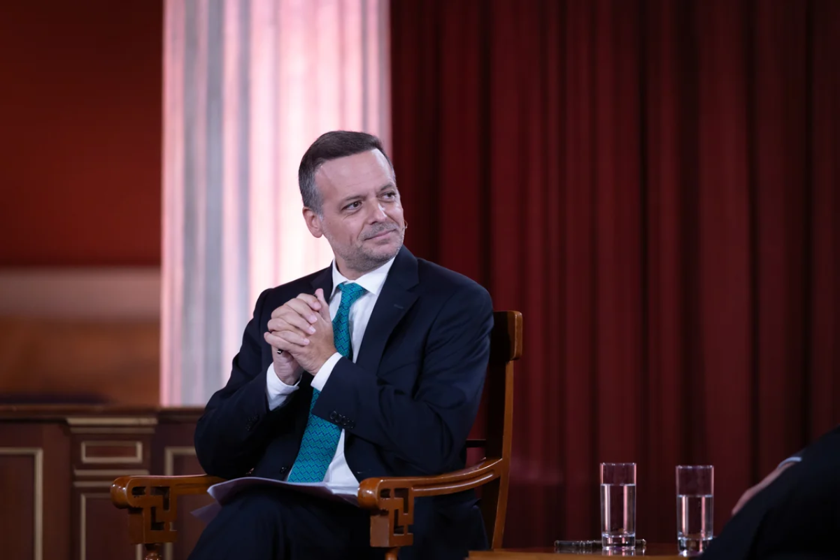 Δούκας: «40.000 κλειστές κατοικίες στην Αθήνα» – «Ακριβώς» στην αιχμή για συμφέροντα και υψηλά ενοίκια