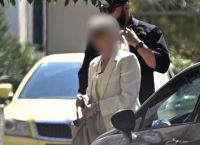 Υπόθεση Μαζωνάκη: Ένταση στον Κορυδαλλό με τη 56χρονη γιατρό