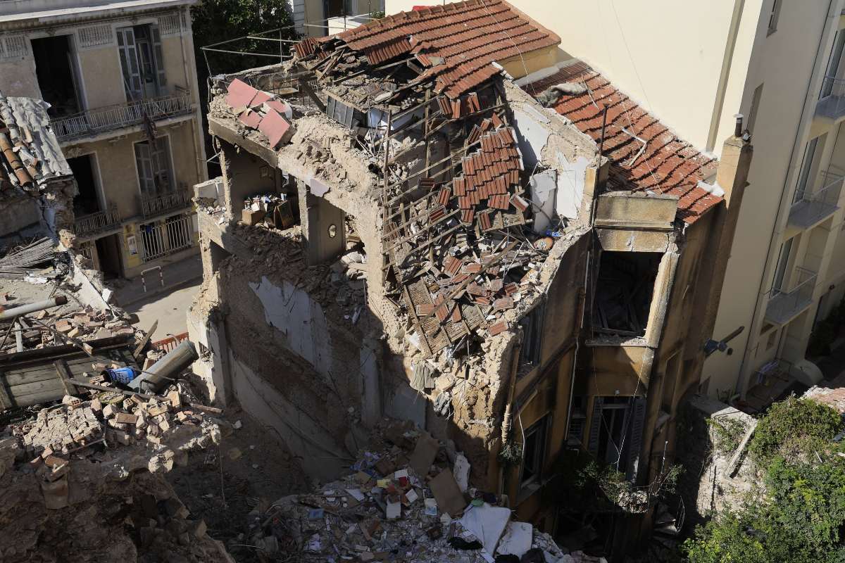 Έκρηξη στην Πλάκα με 6 νεκρούς: Η κλοπή χαλκού, οι 3 συλλήψεις και το σχολικό με 12 μαθητές που γλίτωσε