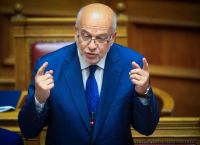 Φλωρίδης «απασφάλισε»: Πυρά σε Βελόπουλο και Τσίπρα – Προειδοποίηση για κυρώσεις στους συμβολαιογράφους