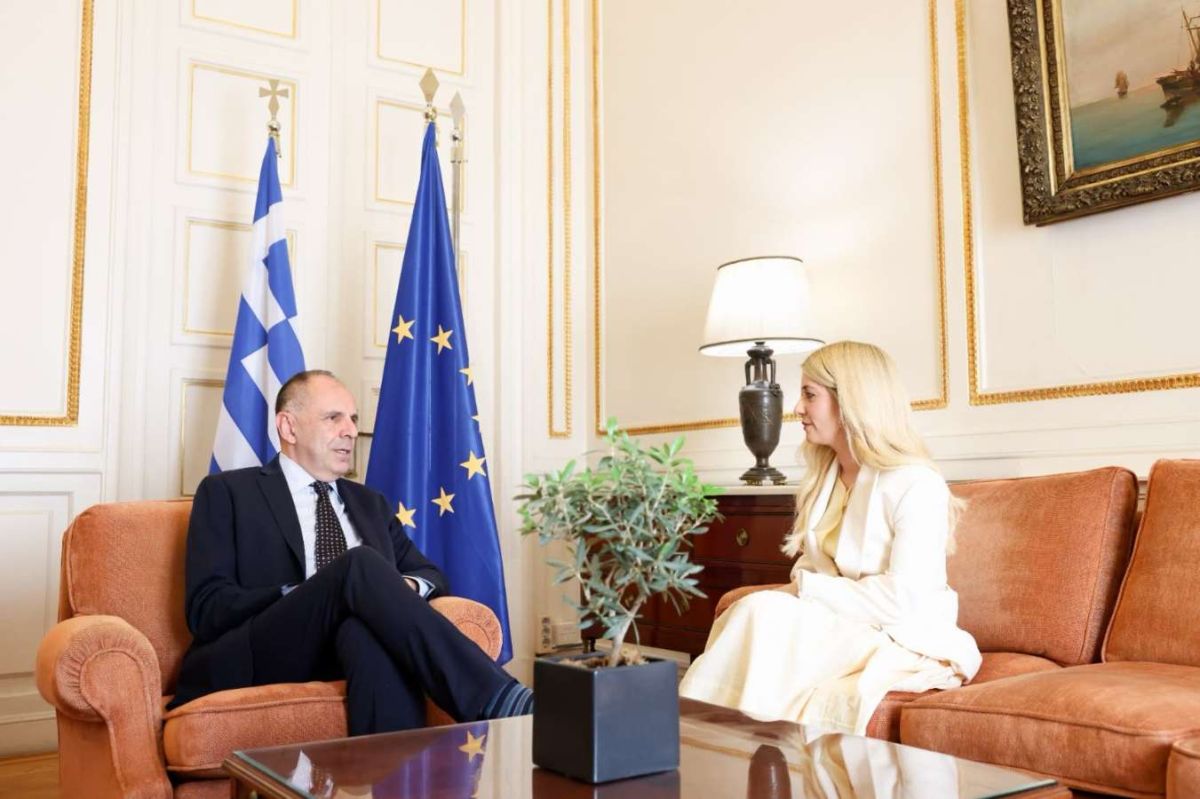 Γεραπετρίτης–Δημητρίου: Κοινή γραμμή Αθήνας–Λευκωσίας με το βλέμμα στη Λιβύη