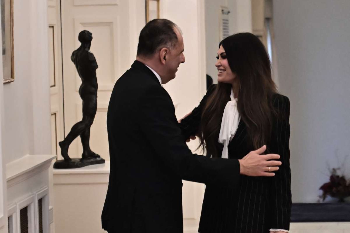 Γεραπετρίτης: Κατ’ εξοχήν χώρος ελεύθερης έκφρασης η Πνύκα – «Κανένα θέμα απειλής ή πίεσης» από Γκίλφοϊλ
