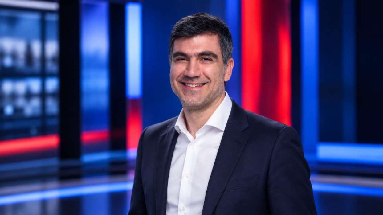 Γλαβίνας στο Pagenews: «Το ΠΑΣΟΚ είναι έτοιμο να κυβερνήσει – Ο Τσίπρας όχι»