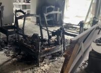 Γλυφάδα: Συνελήφθη ο υπαξιωματικός του Πολεμικού Ναυτικού που έκαψε το σπίτι της πρώην συντρόφου [vid]