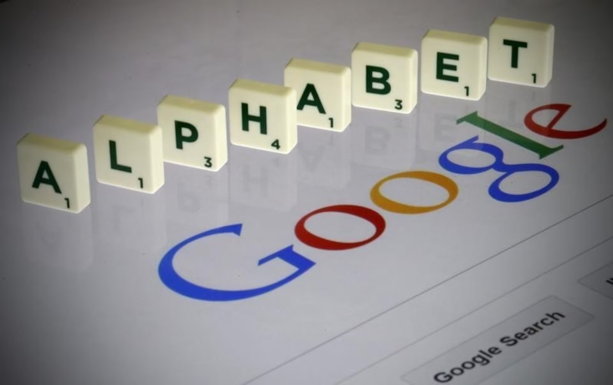 Σοκ στην Google: Εξαϋλώθηκαν 500 δισ. δολάρια – Η AI «τρώει» τη μηχανή αναζήτησης