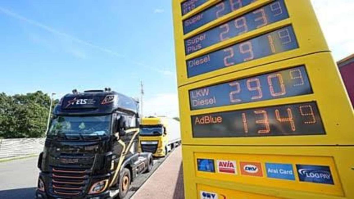 Καύσιμα: Ένα γέμισμα «τρώει» πάνω από 10% του κατώτατου μισθού στην Ελλάδα – Η απάντηση με το diesel