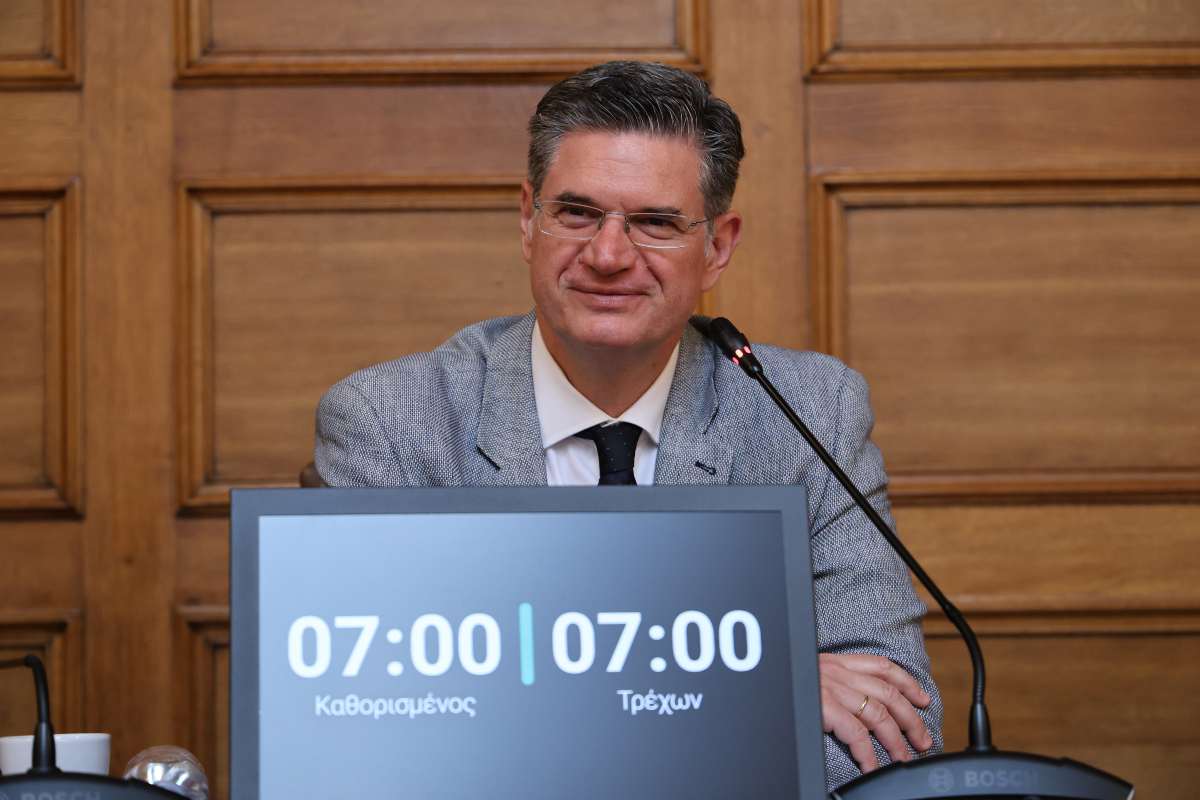 Καλαματιανός: Παρέδωσε την έδρα και πάει στην ΕΛ.ΑΣ. – Η παραίτηση που αλλάζει τις ισορροπίες στον ΣΥΡΙΖΑ