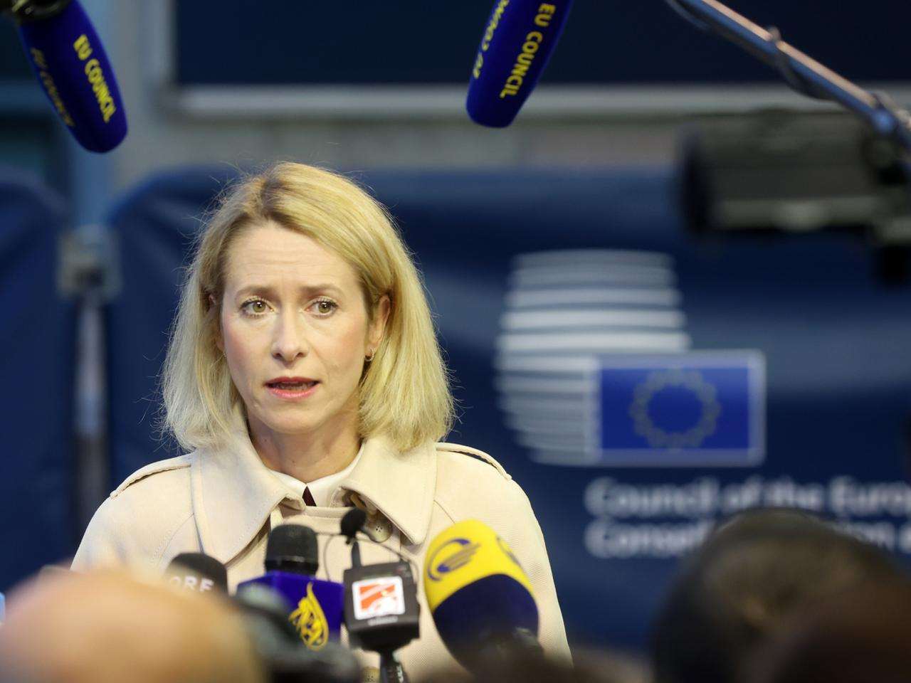 «Χαστούκι» Κάλας στον Τραμπ: «Η ενεργειακή εκεχειρία ευνοεί τη Ρωσία» – Νέες κυρώσεις σε 1.600 στόχους