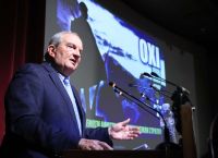 Καραμανλής: «Δεν θα κάνουμε τίποτα στο Αιγαίο χωρίς άδεια» — Βολές για καλώδιο, Τουρκία και συμμάχους