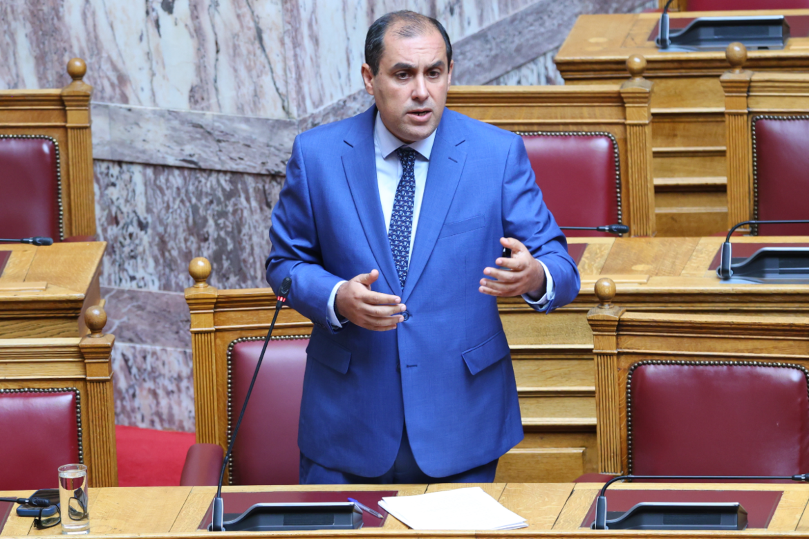 Κατσαφάδος από Κρήτη: «Υπάρχουν τα χρήματα»–Άμεσα αποζημιώσεις, όλες οι πληγείσες περιοχές σε έκτακτη ανάγκη