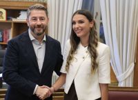 Στο ΠΑΣΟΚ και επισήμως η Μυρτώ Κοροβέση – Τι συζήτησαν με τον Νίκο Ανδρουλάκη