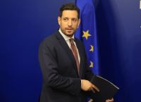 Κυρανάκης: «Δεν φοβόμαστε κανέναν» – Πυρά για τα «μεγάλα ψάρια» και μήνυμα για Καραμανλή