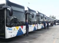 Αφήνουν τα ΙΧ, γεμίζουν τα λεωφορεία – «100 βάρδιες λιγότερες» λόγω έλλειψης οδηγών