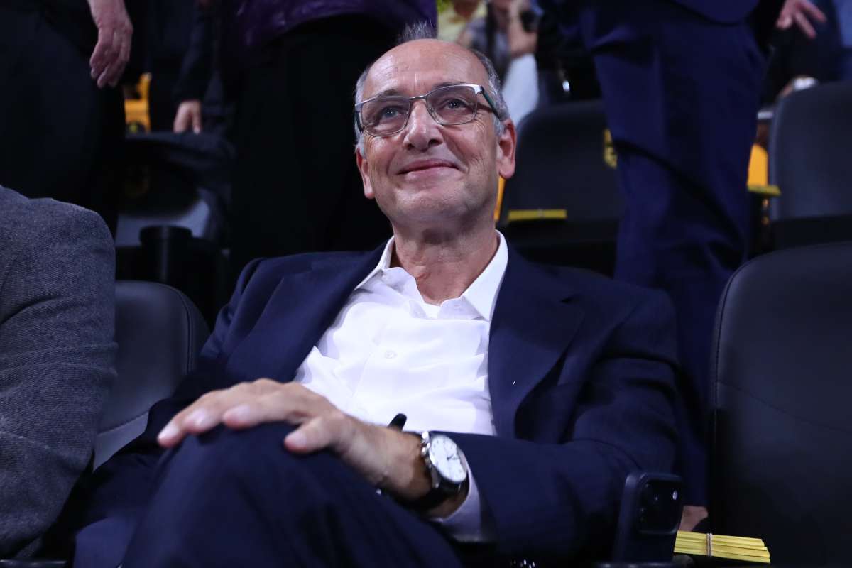 Εντάλματα σύλληψης για τον Λιόλιο, δύο μέλη της ΕΟΚ και τρεις διαιτητές για στημένους αγώνες