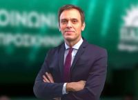 PASOK Mantzos Challenges Mitsotakis Over Guilfoyle:“Is Greece Becoming Battleground for Business Interests?”