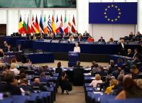 Ρήγμα Βρυξελλών–Τραμπ για τον Πούτιν: «Δεν θα πληρώνουμε τον πόλεμό του» – Η Ευρώπη υψώνει τείχος
