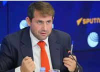 Οι ΗΠΑ χτυπούν «σκιώδες τραπεζικό δίκτυο» Ρωσίας–Ιράν–Στο στόχαστρο A7 & δισεκατομμύρια σε κρυφές συναλλαγές