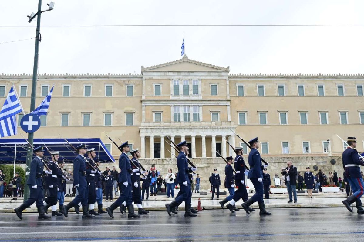 ΓΕΕΘΑ για την 28η Οκτωβρίου: “Τιμούμε το παρελθόν, υπερασπιζόμαστε το μέλλον” [vid]