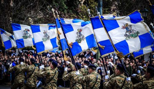 28η Οκτωβρίου: Κλειστοί δρόμοι σε Αθήνα και Θεσσαλονίκη – Πού ακυρώνονται οι παρελάσεις λόγω κακοκαιρίας